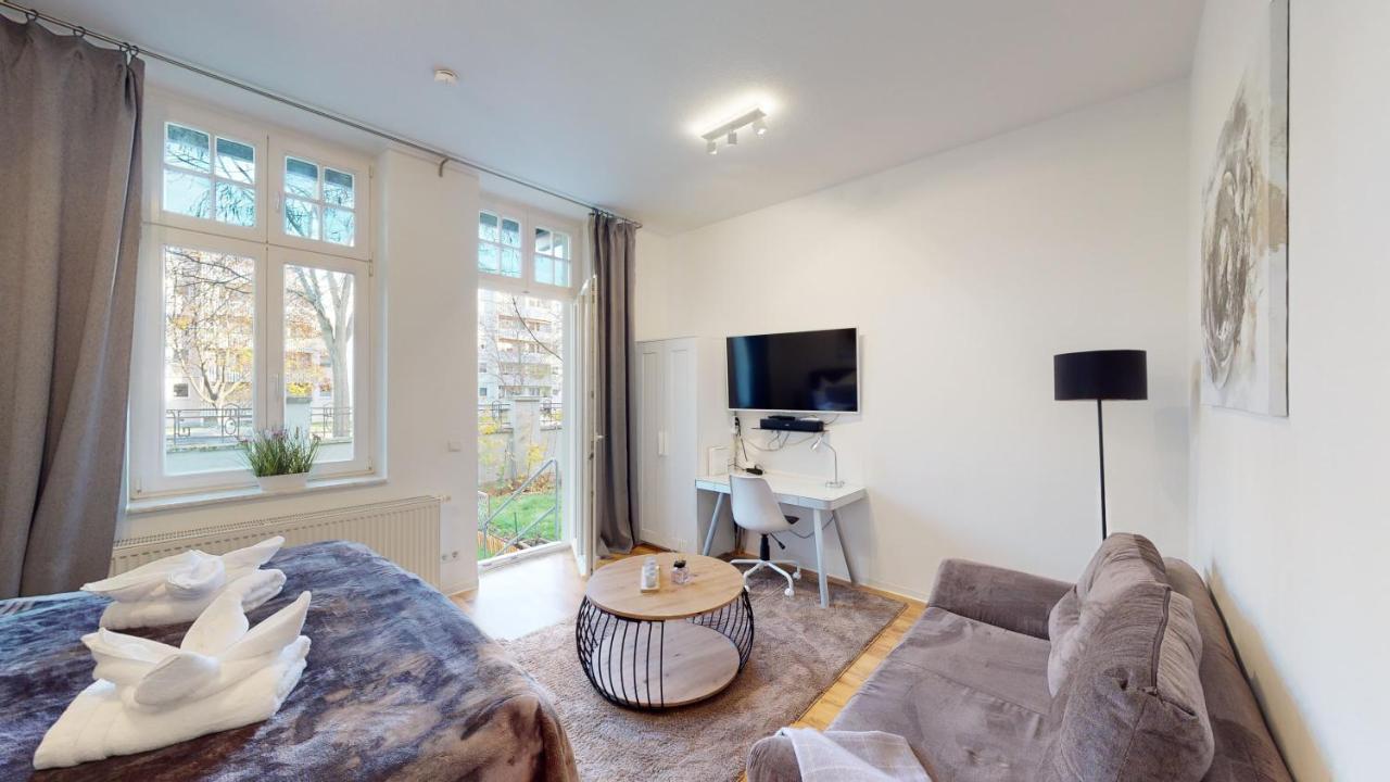 SweetHome - Business-Apartment mit Kueche und Terrasse, NETFLIX, Stellplatz Magdeburg Exterior foto